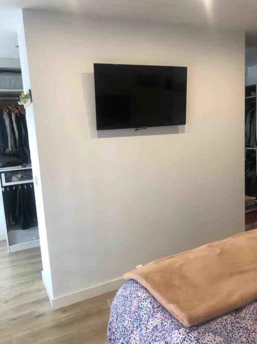 Apartamento A 100Metros De La Playa De San Lorenzo Хихон Экстерьер фото