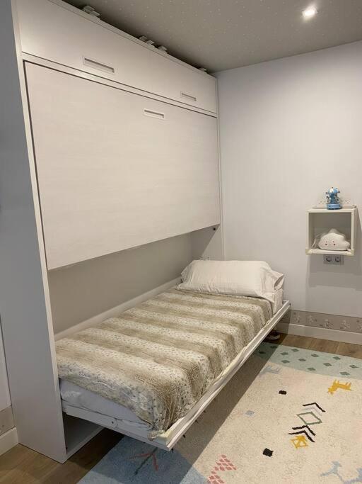 Apartamento A 100Metros De La Playa De San Lorenzo Хихон Экстерьер фото